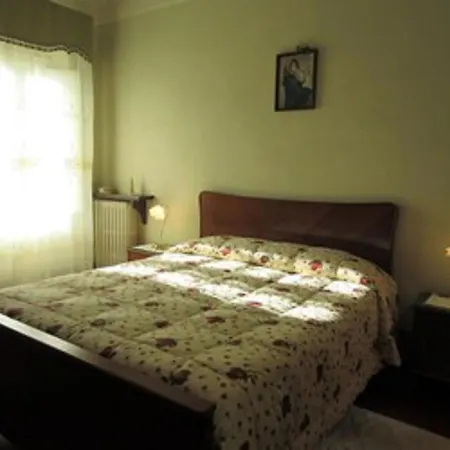 Elvia Apartment *